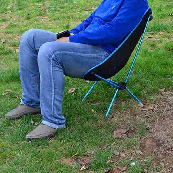 portable-lightweight-fold-up-camping-chairs